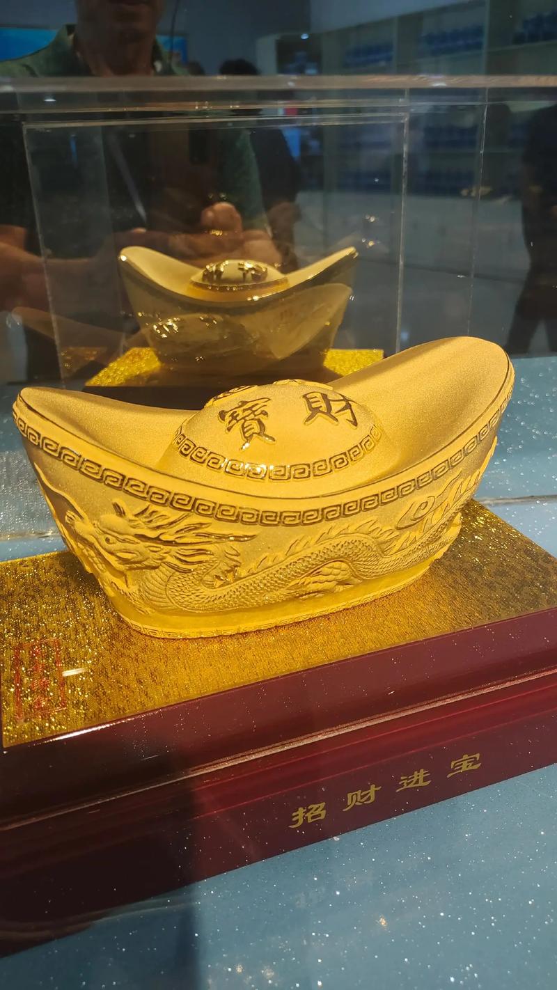 金辉映山河 从抖音热潮看黄金饰品的高级美学与财富图腾